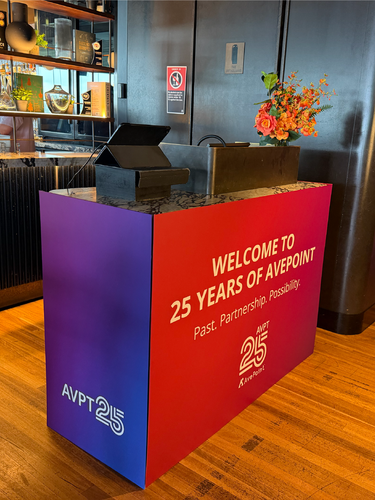 3D illuminated logo signage